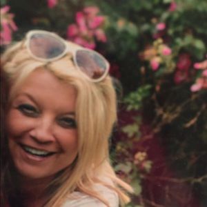 Meet your Posher, Mariola